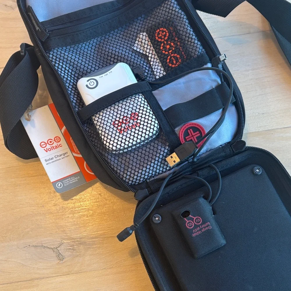 VOLTAIC SOLAR CHARGER BAG